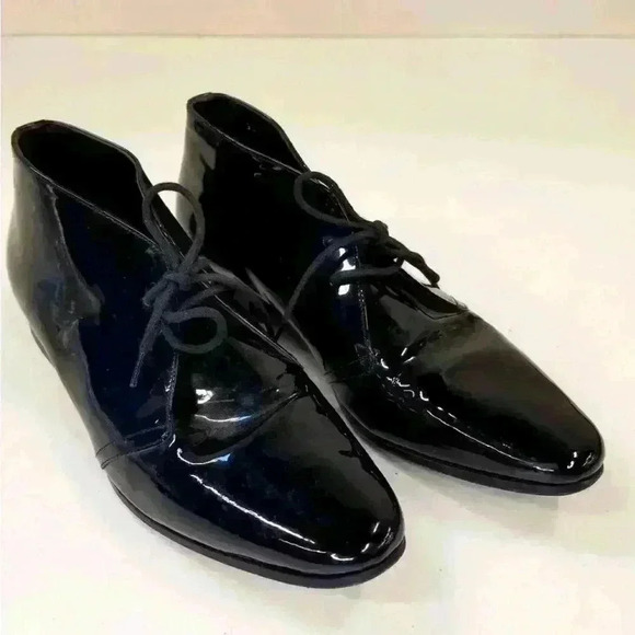 Saint Laurent Black Patent Leather Lace-Up Boots – Designer Ankle Boots size 5.5 - Picture 1 of 4